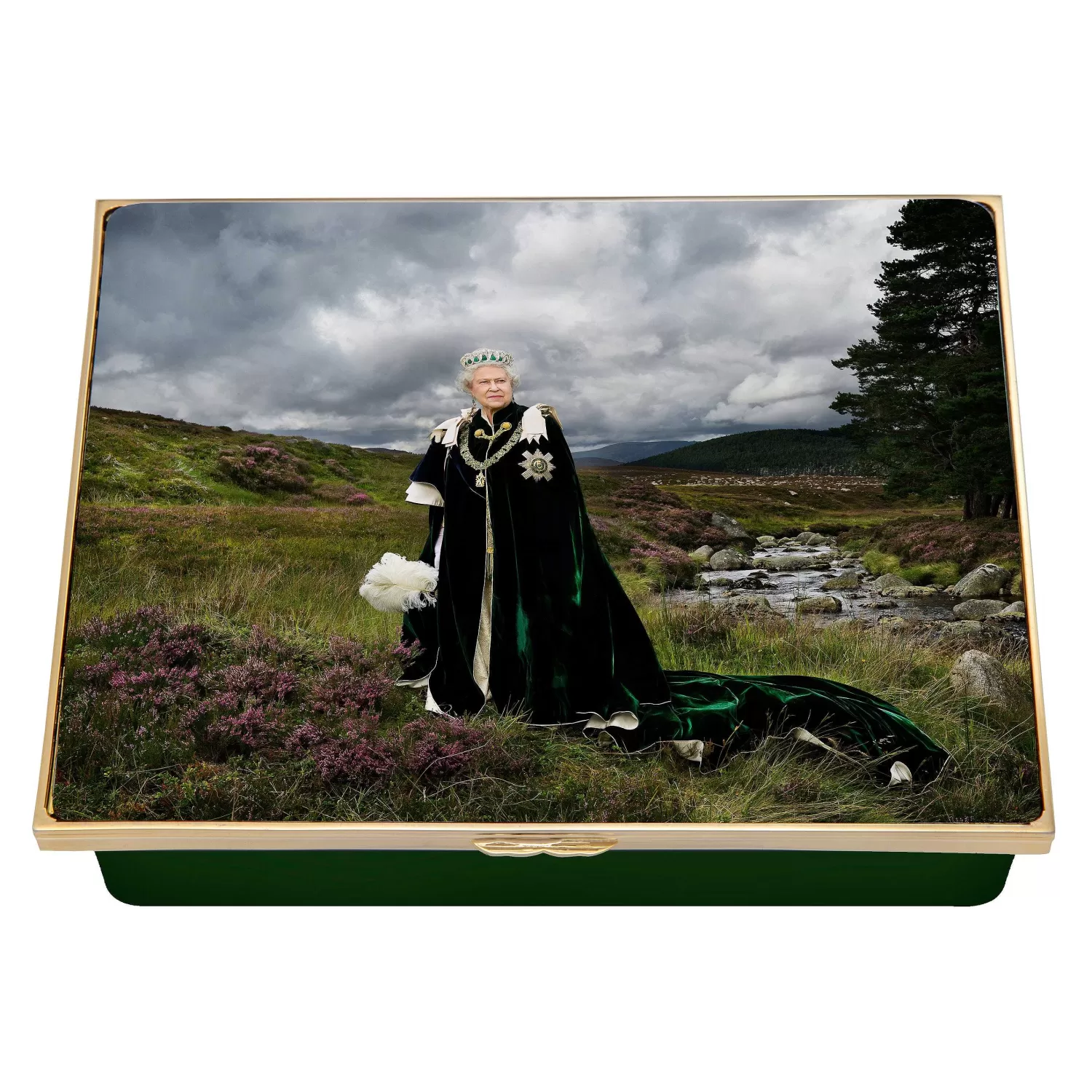 Halcyon Days Her Majesty Queen Elizabeth Ii Enamel Box | Fashion